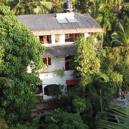 Hansa Villa Unawatuna Buitenkant foto