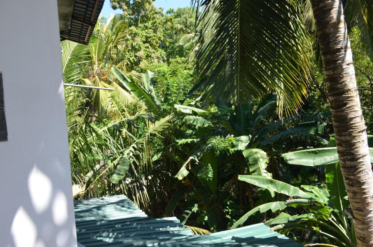 Hansa Villa Unawatuna Buitenkant foto