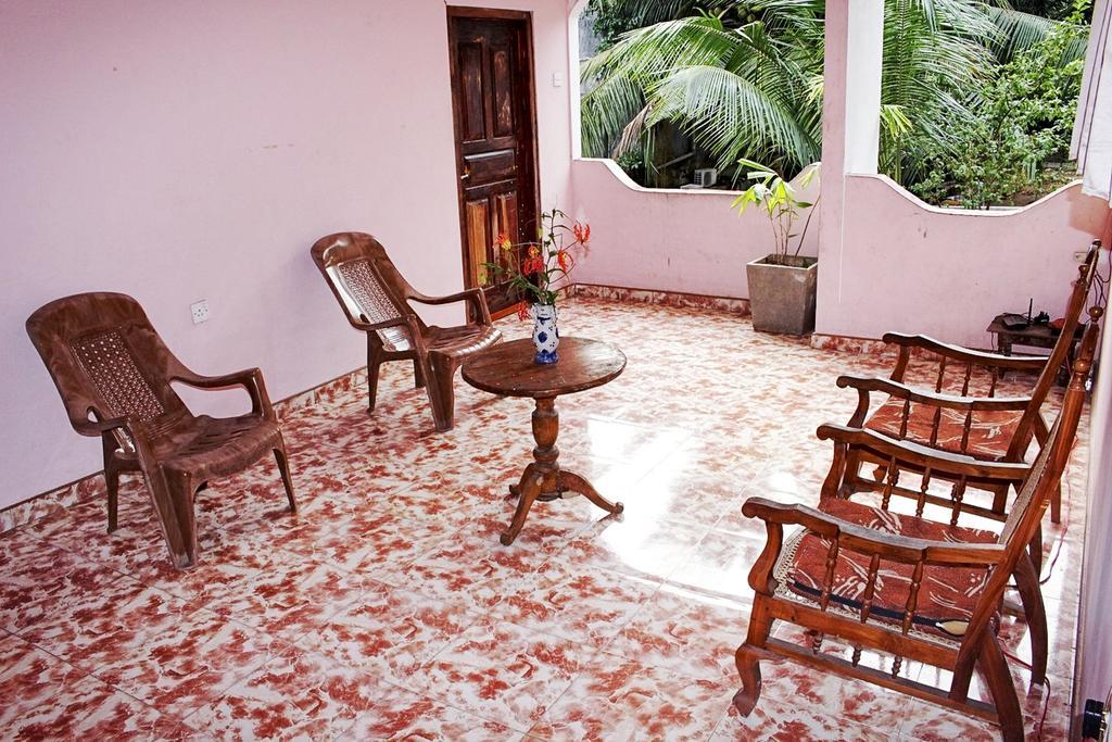 Hansa Villa Unawatuna Buitenkant foto