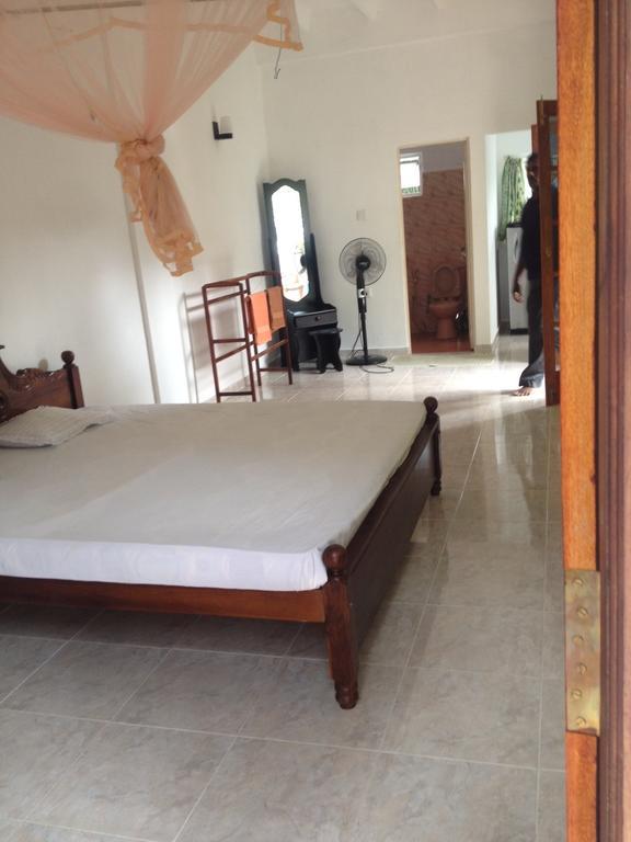Hansa Villa Unawatuna Buitenkant foto