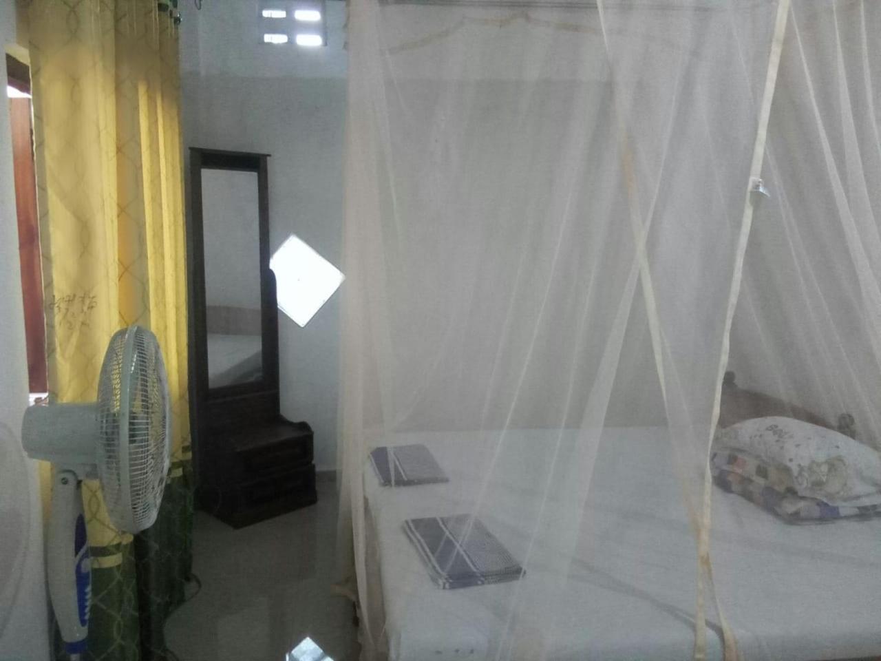 Hansa Villa Unawatuna Buitenkant foto